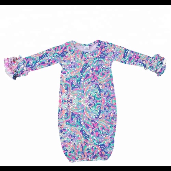 Lilly Pulitzer print Baby Gown Layette newborn - Picture 4 of 5